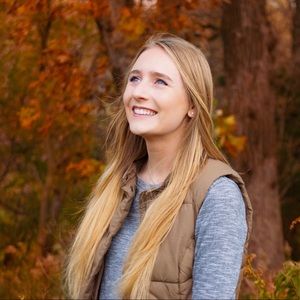 Meet your Posher, Anna